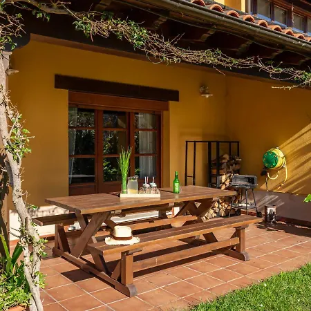 Casa Africa En Ribadesella Homestay